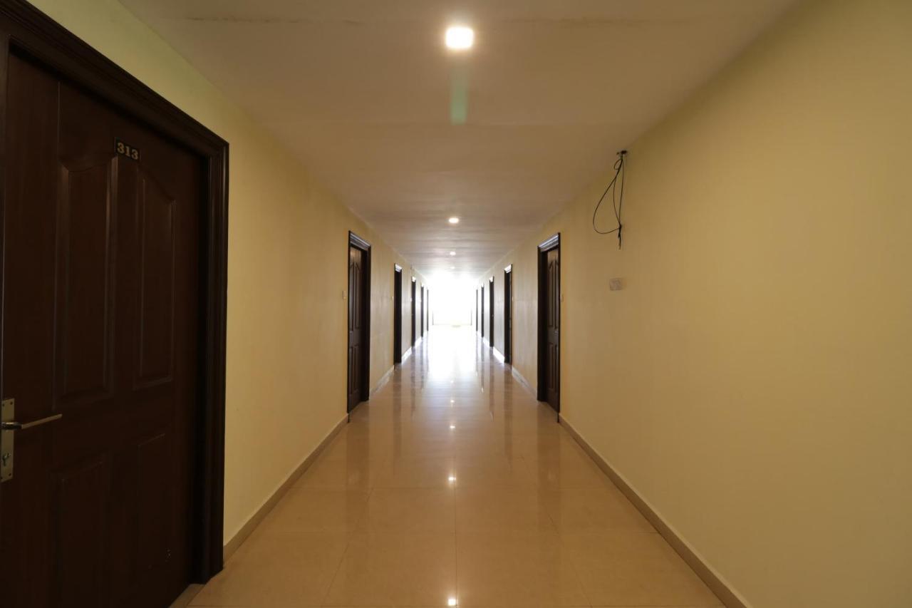 Oyo 29259 Hotel Rama Royal Nellore Luaran gambar