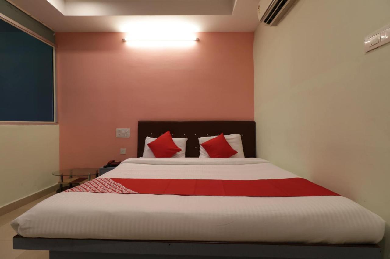 Oyo 29259 Hotel Rama Royal Nellore Luaran gambar