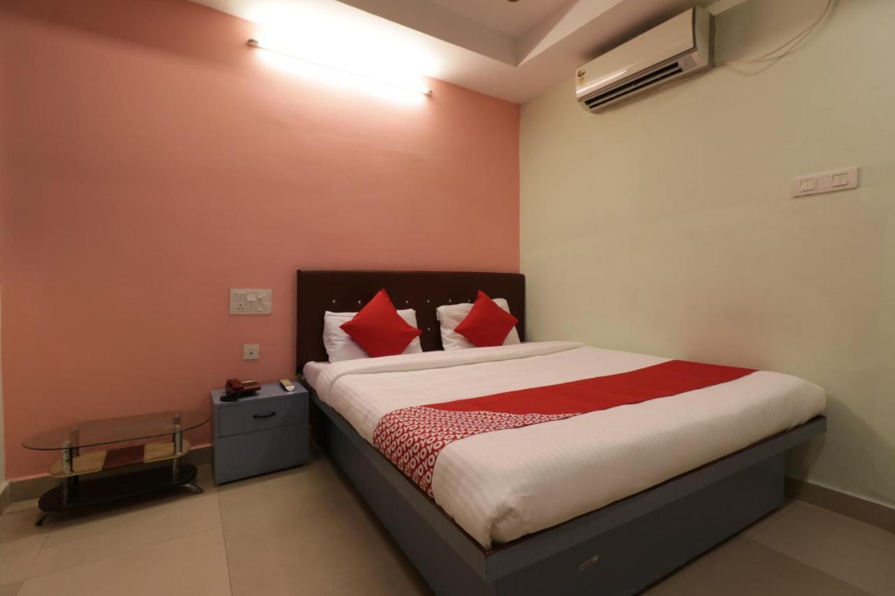 Oyo 29259 Hotel Rama Royal Nellore Luaran gambar