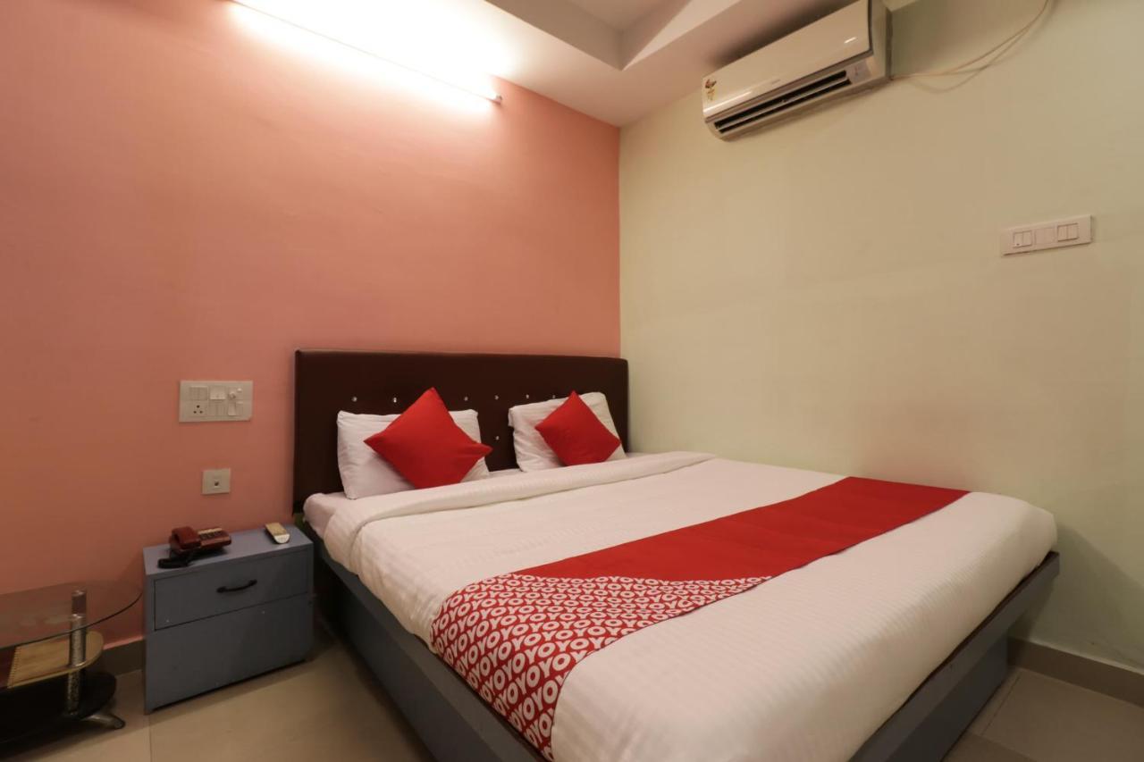 Oyo 29259 Hotel Rama Royal Nellore Luaran gambar