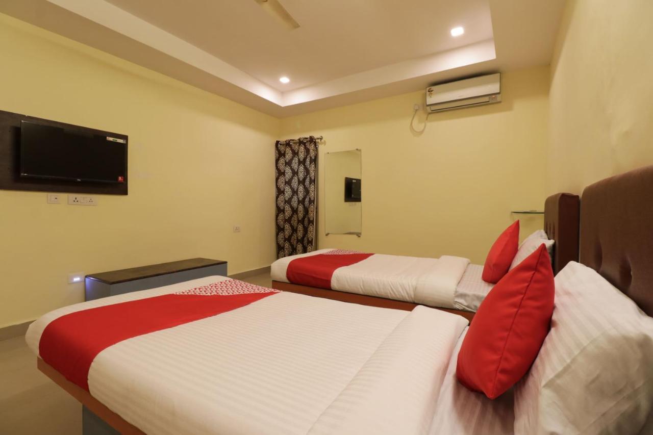 Oyo 29259 Hotel Rama Royal Nellore Luaran gambar