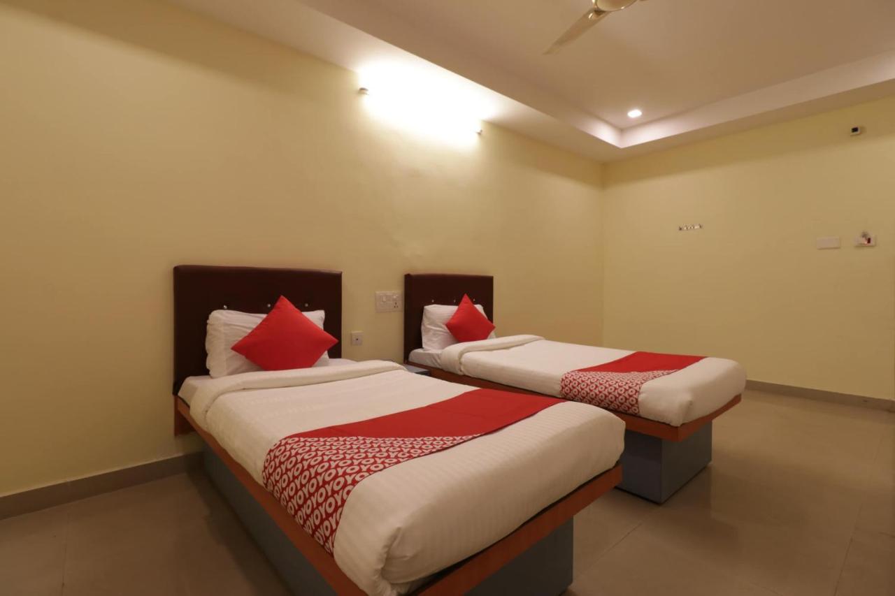 Oyo 29259 Hotel Rama Royal Nellore Luaran gambar