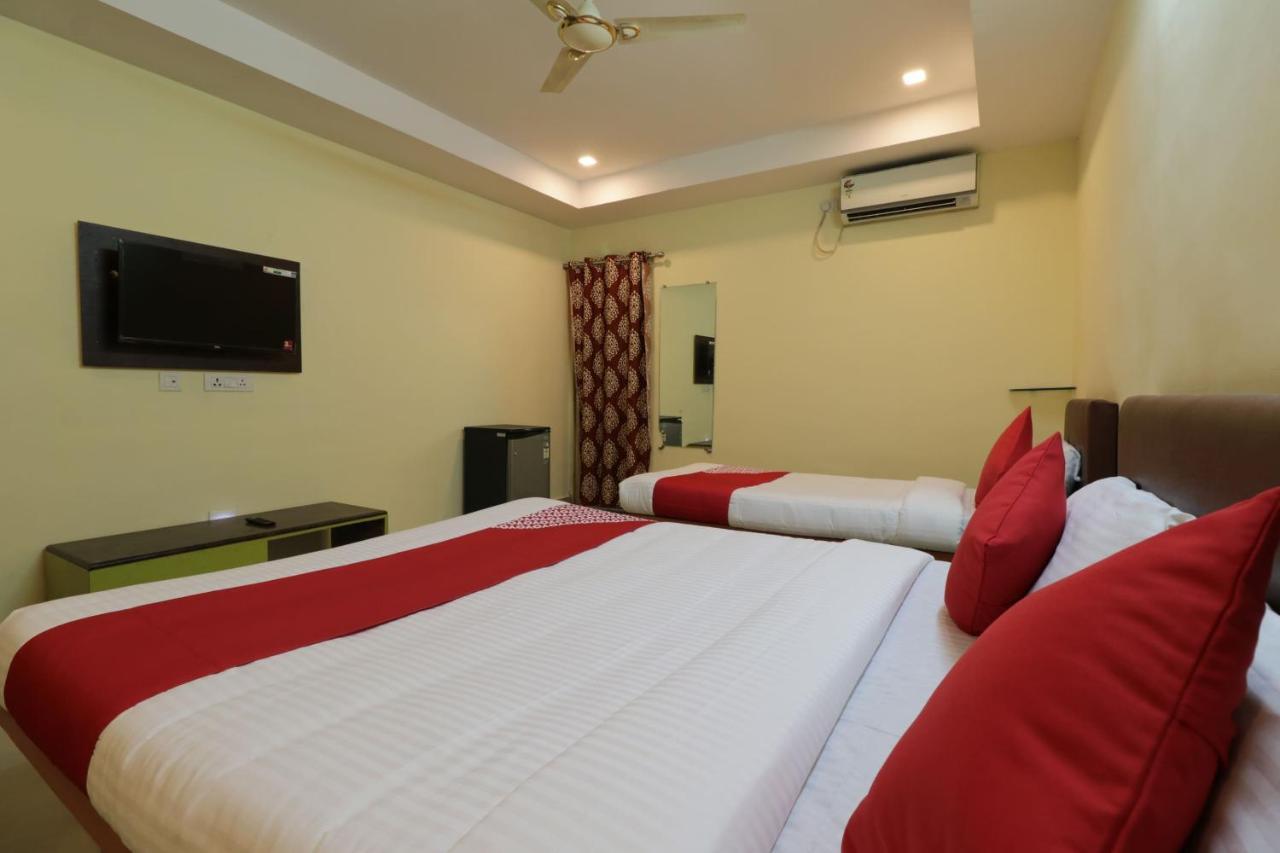 Oyo 29259 Hotel Rama Royal Nellore Luaran gambar